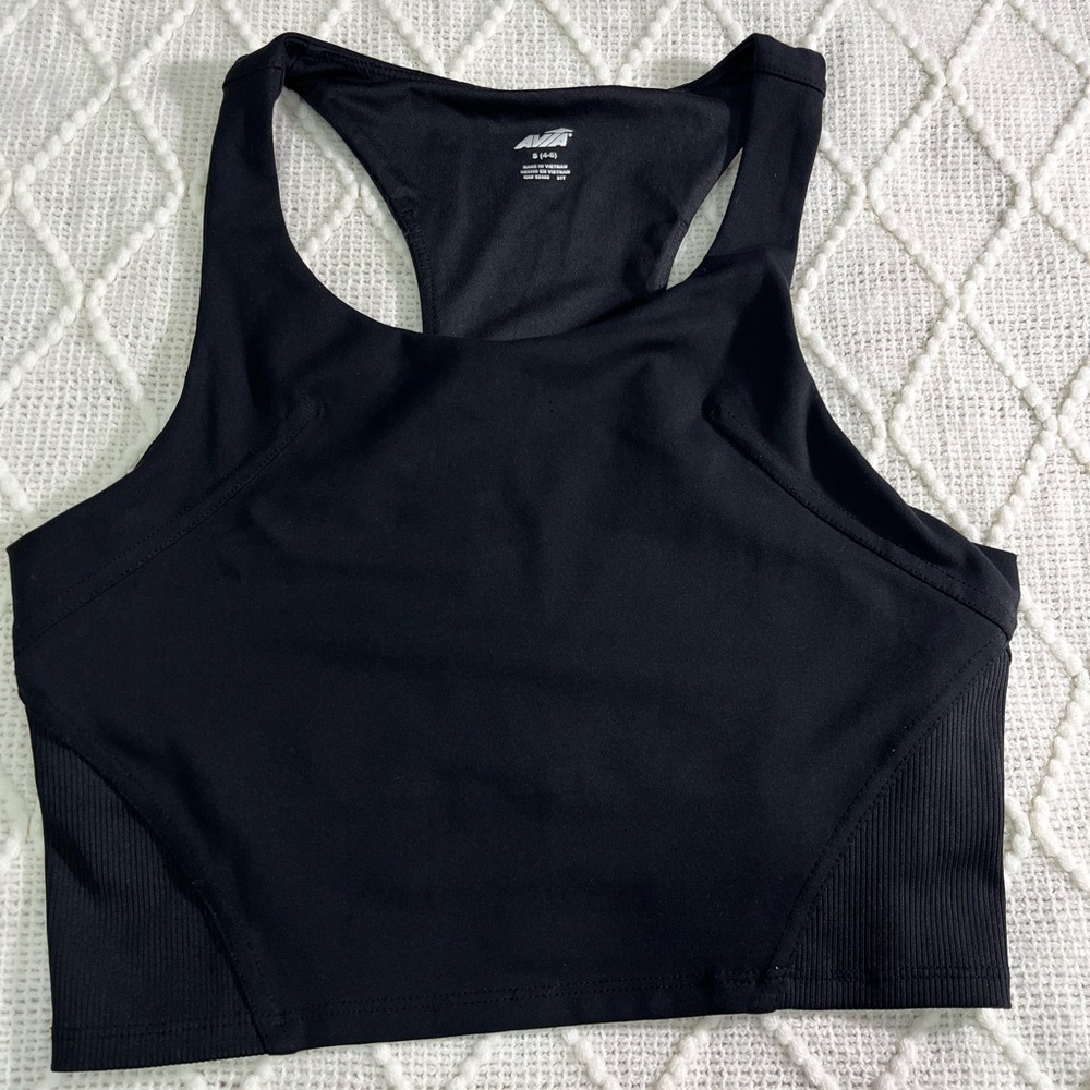 New Balance Women's Sleek Black Sports Bra